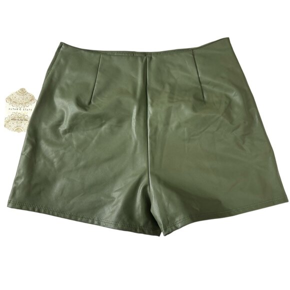 Altar'd State Women's Olive Green Leather Skort Size SMALL NWT - Picture 2 of 14